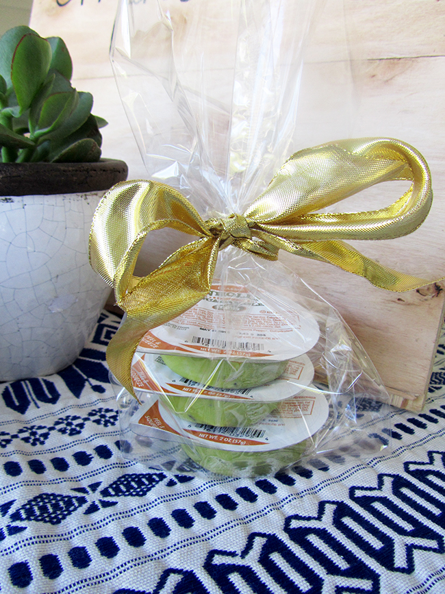 A simple package of wholly guacamole is great for a gift to hand your guests as they leave. 