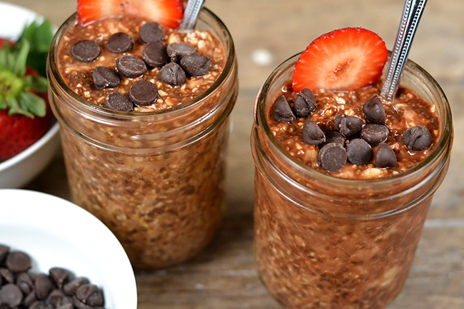 Overnight Oats with chocolate and strawberries are easy to make the night before and don't require ANY cooking. Our new favorite healthy breakfast idea. 