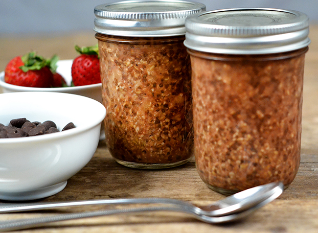 Overnight Oats are super easy to make. Just mix all of your ingredients, refrigerate overnight, and eat in the morning. Add some chocolate chips and strawberries to make them extra fancy. 