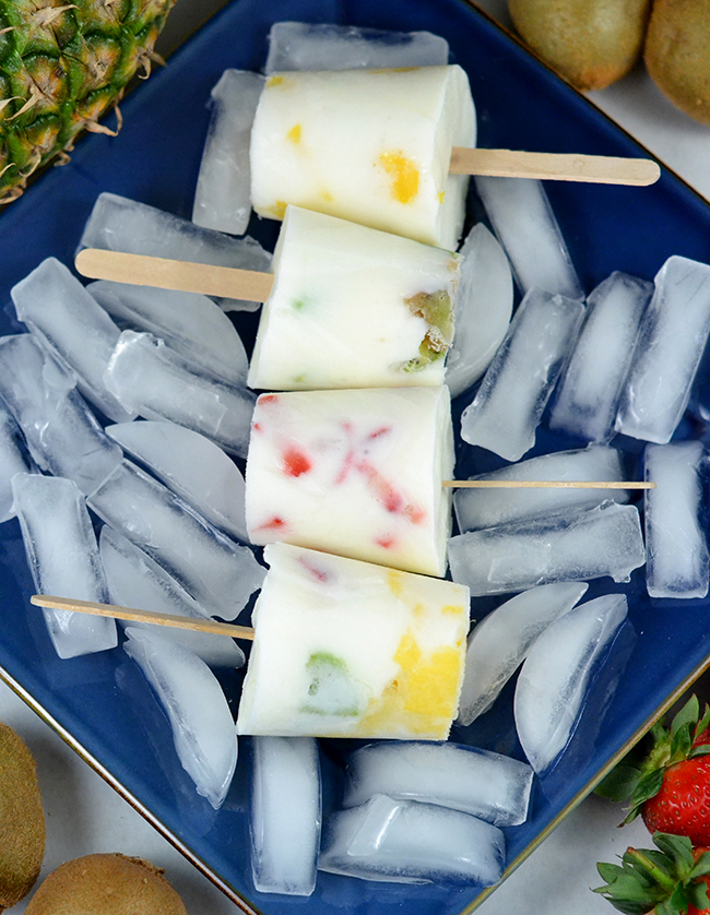 Fruit Whip Pops | Easy frozen pop recipe with fruit. This is a great summer treat for the kids, or for you. Mix it up and use your favorite fruits. 