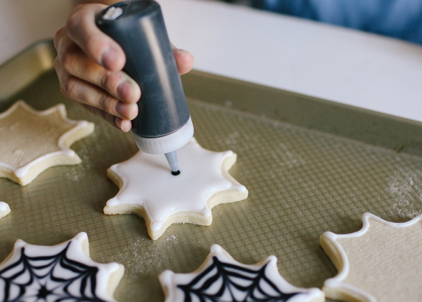 Bring Spiderweb Sugar Cookies to any Halloween bash, and scare the socks off all the goblins and ghouls!
