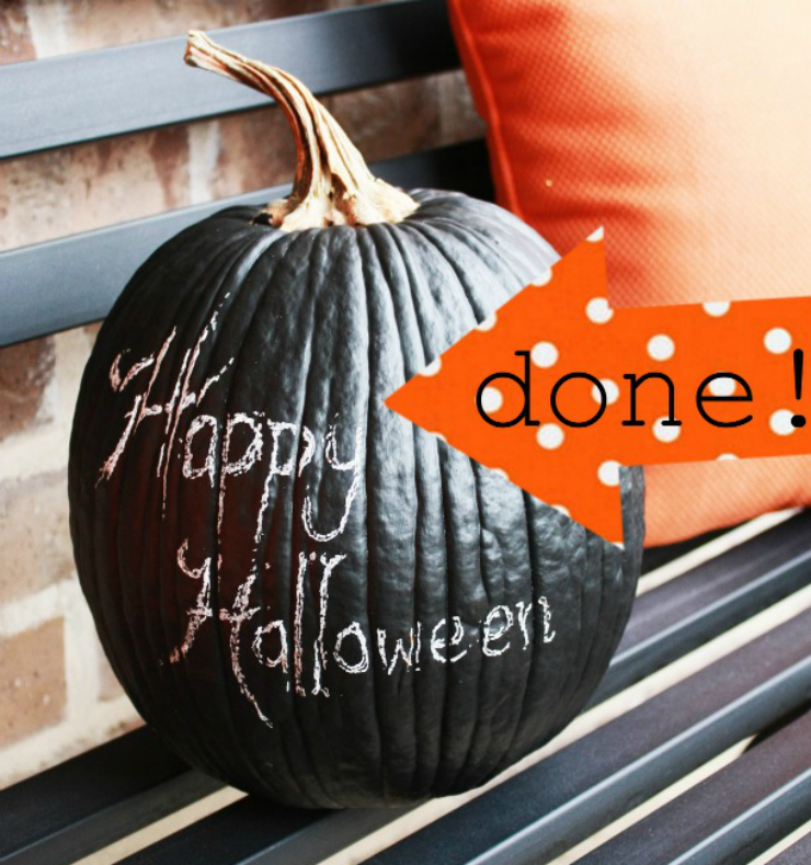 It's easy to decorate for Halloween by using chalkboard paint for your pumpkin painting project!