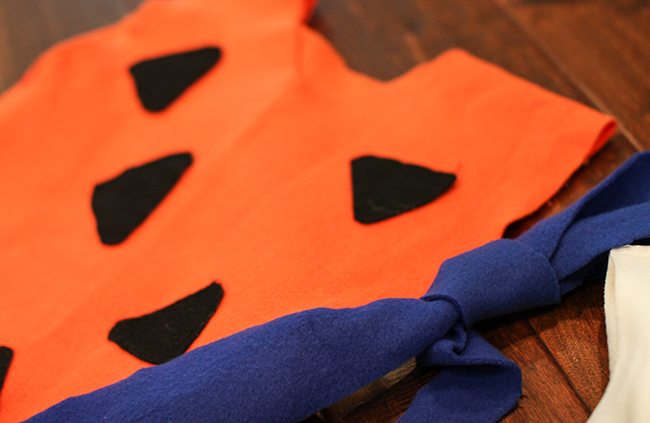 Felt is the perfect fabric to make this super cute Flintstones costume!