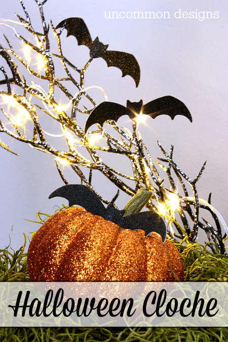 This is the perfect centerpiece for any Halloween party!