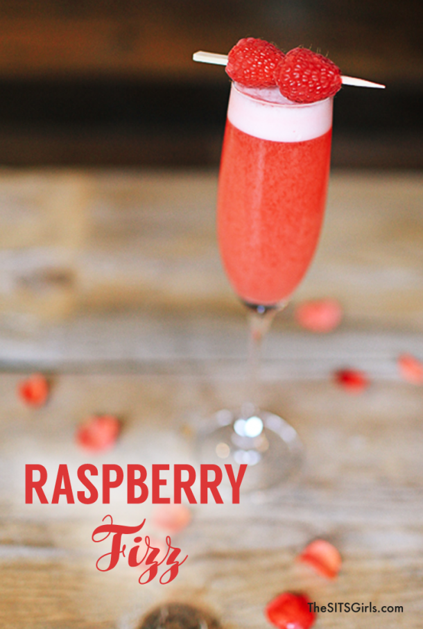 Looking for a great gin drink that is more than a gin and tonic? Try this gin raspberry fizz cocktail recipe. It's delicious! 