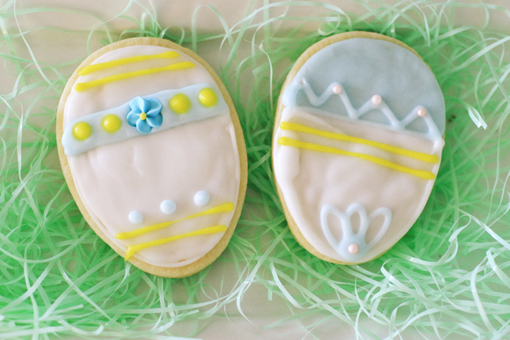 Decorate Sugar cookies like a traditional Easter egg. Super cute!
