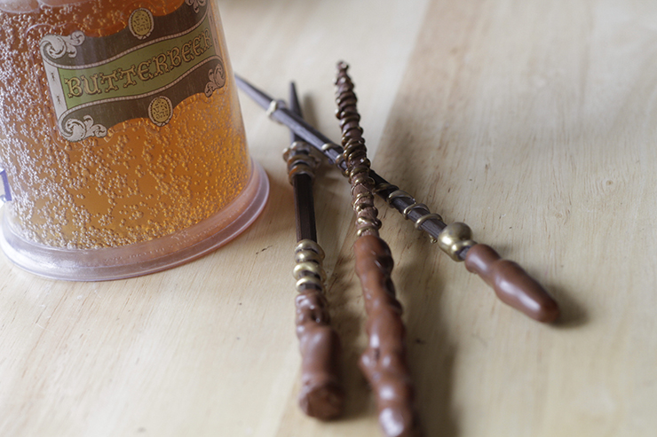 Butterbeer and wands are the perfect combo for any Harry Potter Fan!