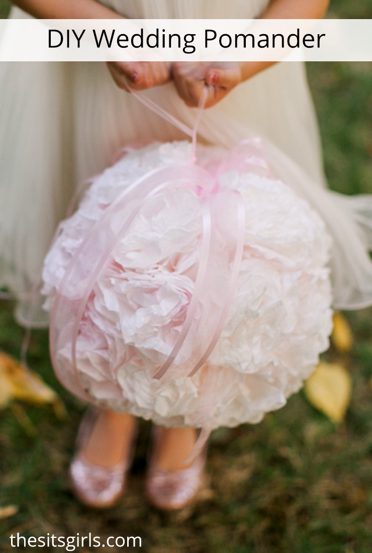 Beautiful pomander balls for flower girls or bridesmaids to carry. DIY Wedding Decor