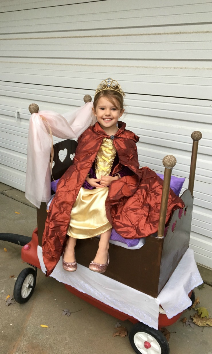 This princess and the pea costume is SO CUTE!
