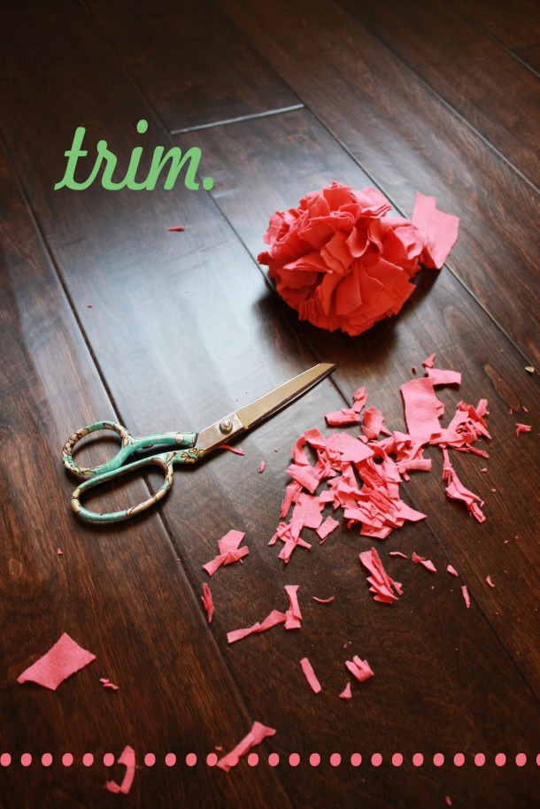 how to make pom poms