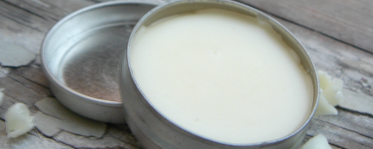 Homemade Lip Balm | Coconut Oil And Vanilla