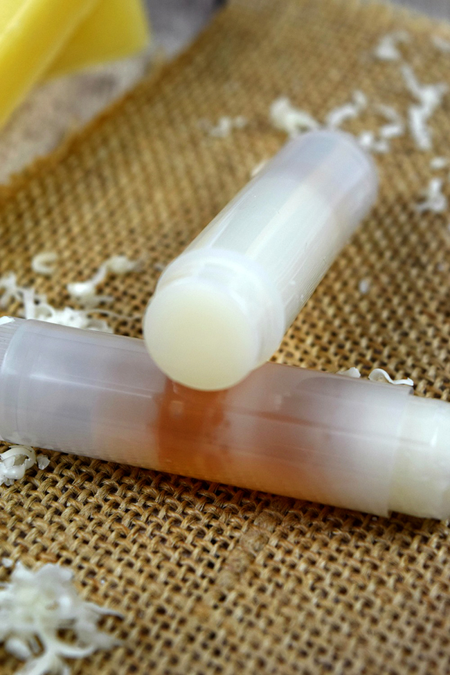 Looking for a natural lip balm recipe? This is the post you need! It is easy to make your own moisturizing lip balm with honey, beeswax, and coconut oil.