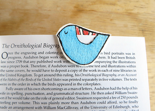 Your little bird is now a lovely bookmark. 