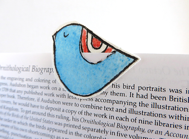 This little bird bookmark is a cute craft you can work on during naptime. Make a whole series of these for your favorite reader. 