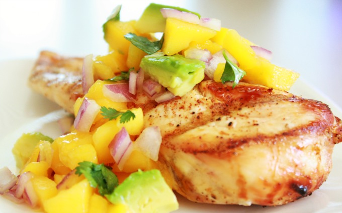 Kickin Chicken With Mango Salsa
