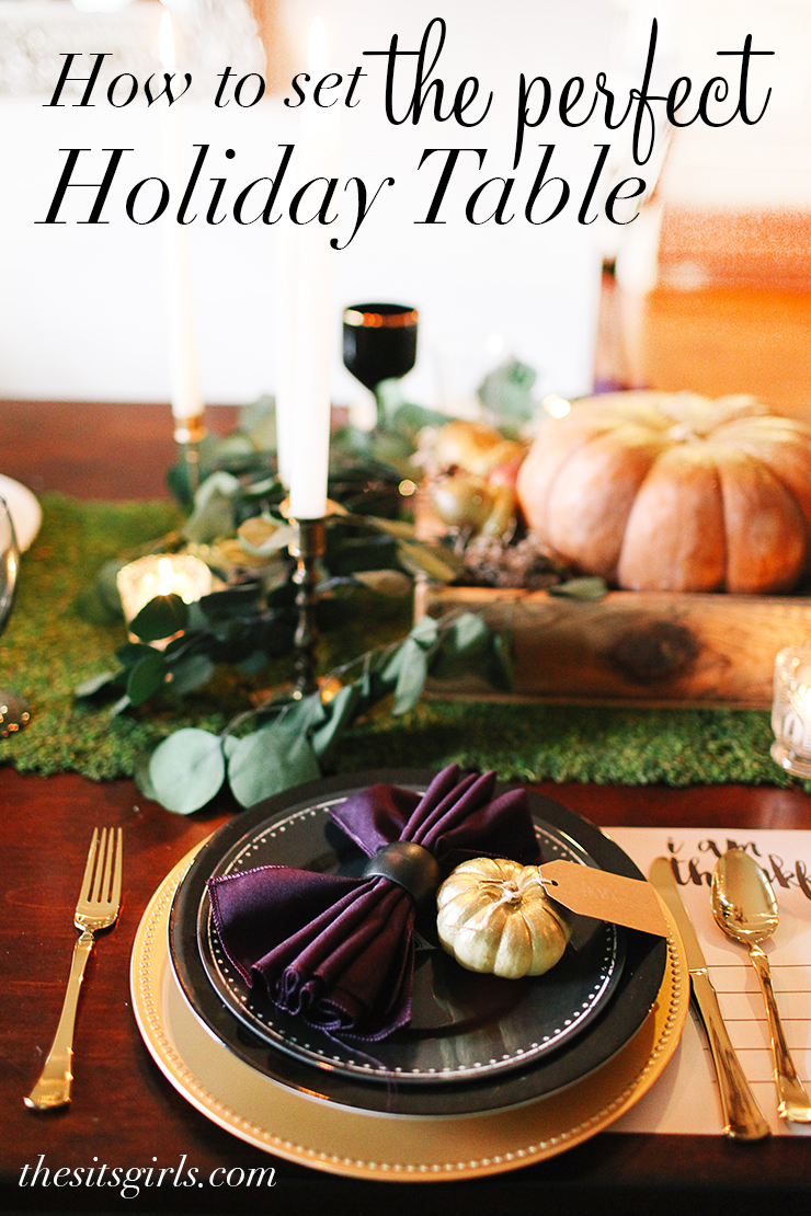 Great ideas for setting a beautiful table for Thanksgiving with deep, rich colors. Includes free printable placemats for adults and kids!