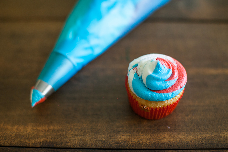 An easy tip for achieving perfect red, white, and blue swirled frosting on every cupcake. Great for your fourth of July party! 