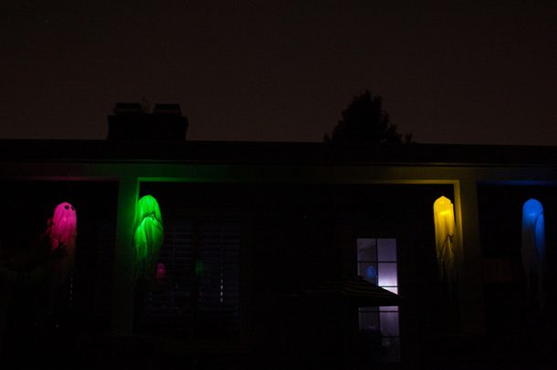 Floating Ghosts Halloween DIY Glow In The Dark Floating Ghosts