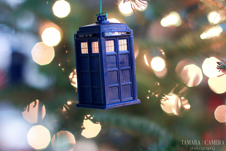 Tardis Christmas Ornament 