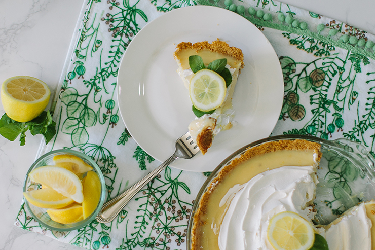 This simple lemon pie recipe only takes 10 minutes to make! Includes a homemade pie crust. 