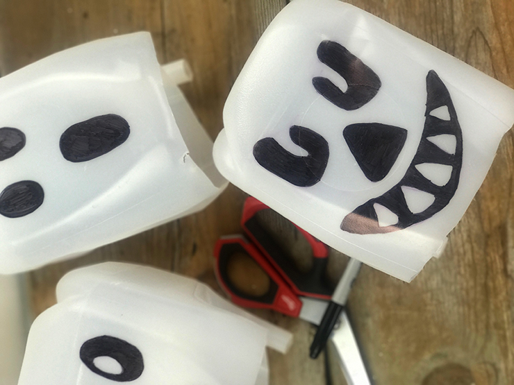 3 things are needed for this amazing Halloween DIY!
