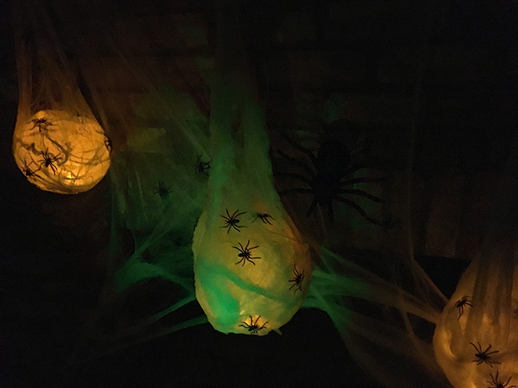 Add some extra spider webs and these eggs look even spookier!