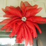 These mesh flowers are perfect for Christmas decor.