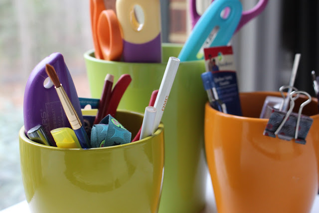 Sewing Storage Idea - use planters to hold your sewing tools!