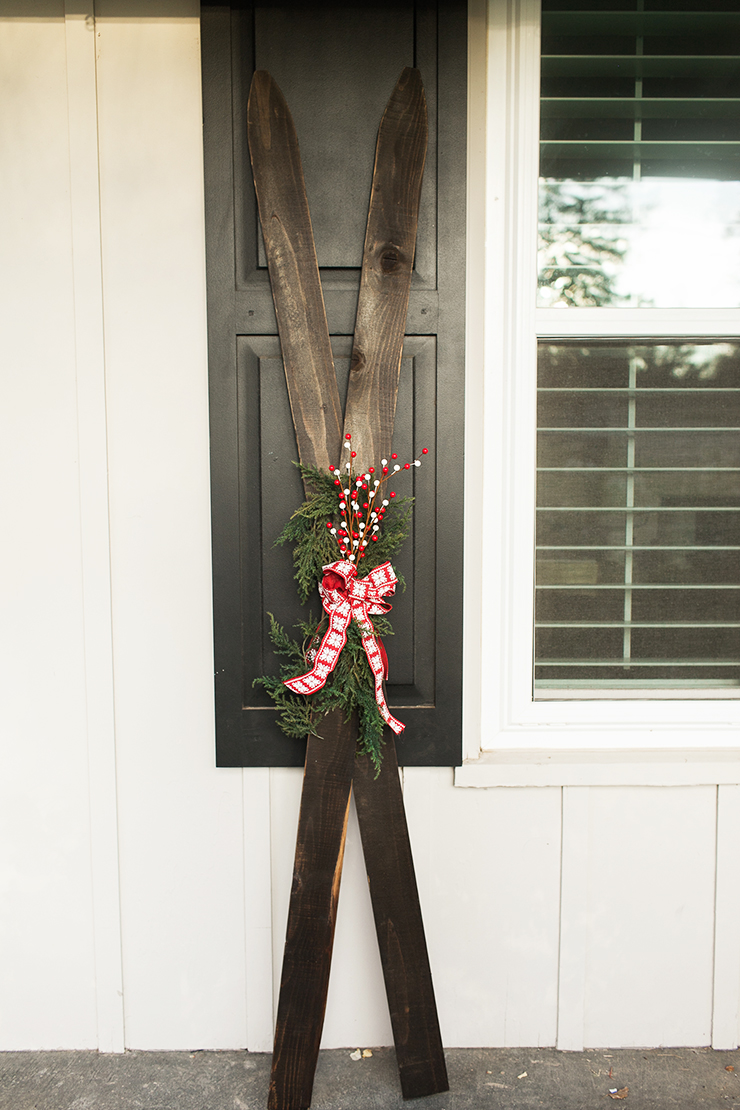 DIY Farmhouse Fence Post Skis | Wooden Ski Decor | Christmas Decor