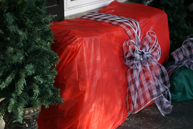 DIY Hay Bale Presents