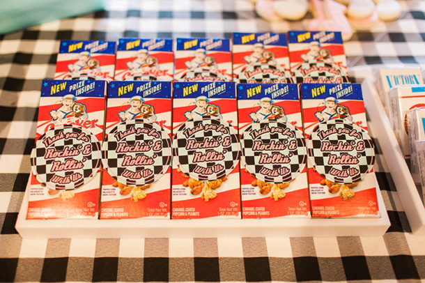 cracker jacks boxes party favor