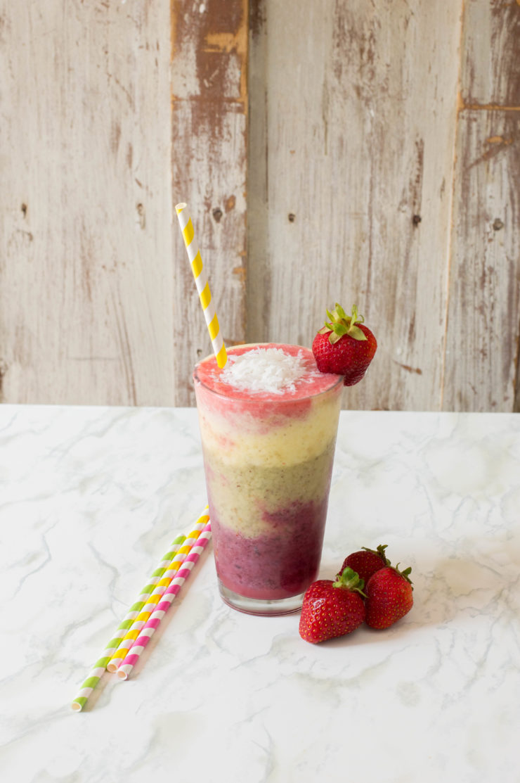 smoothie with straw