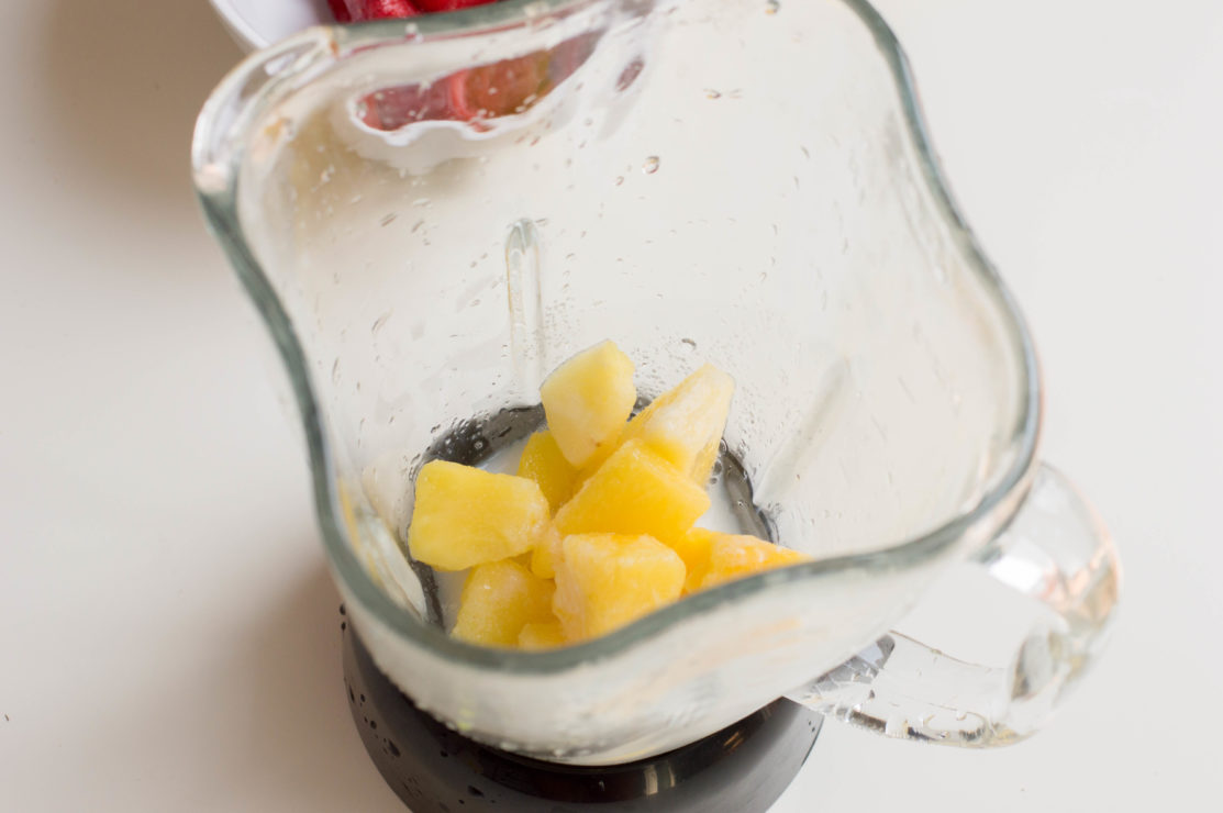 pineapple chunks in blender