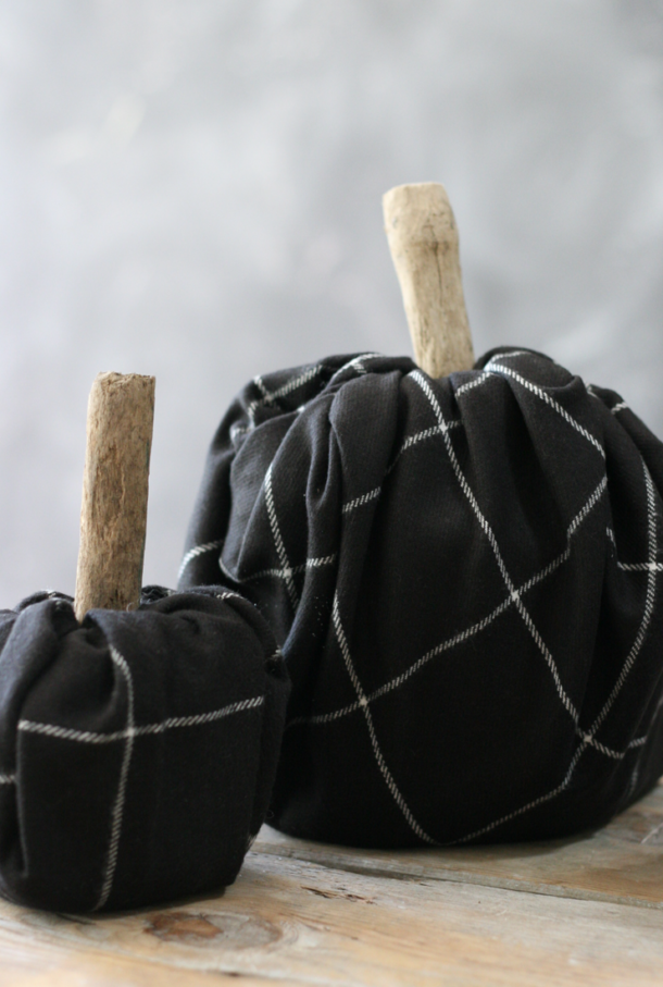These No Sew Fabric Pumpkins are an easy fall craft that take just a couple minutes, and can be done on a budget! Make an entire pumpkin patch for under $10