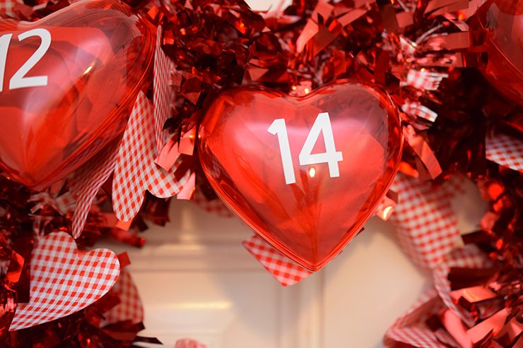 Up close look at a countdown heart on the wreath.